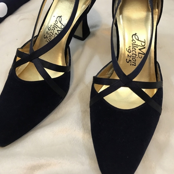 Vintage Velvet Heels - Picture 3 of 5